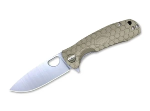 Honey Badger nóż składany Flipper D2 Large Tan