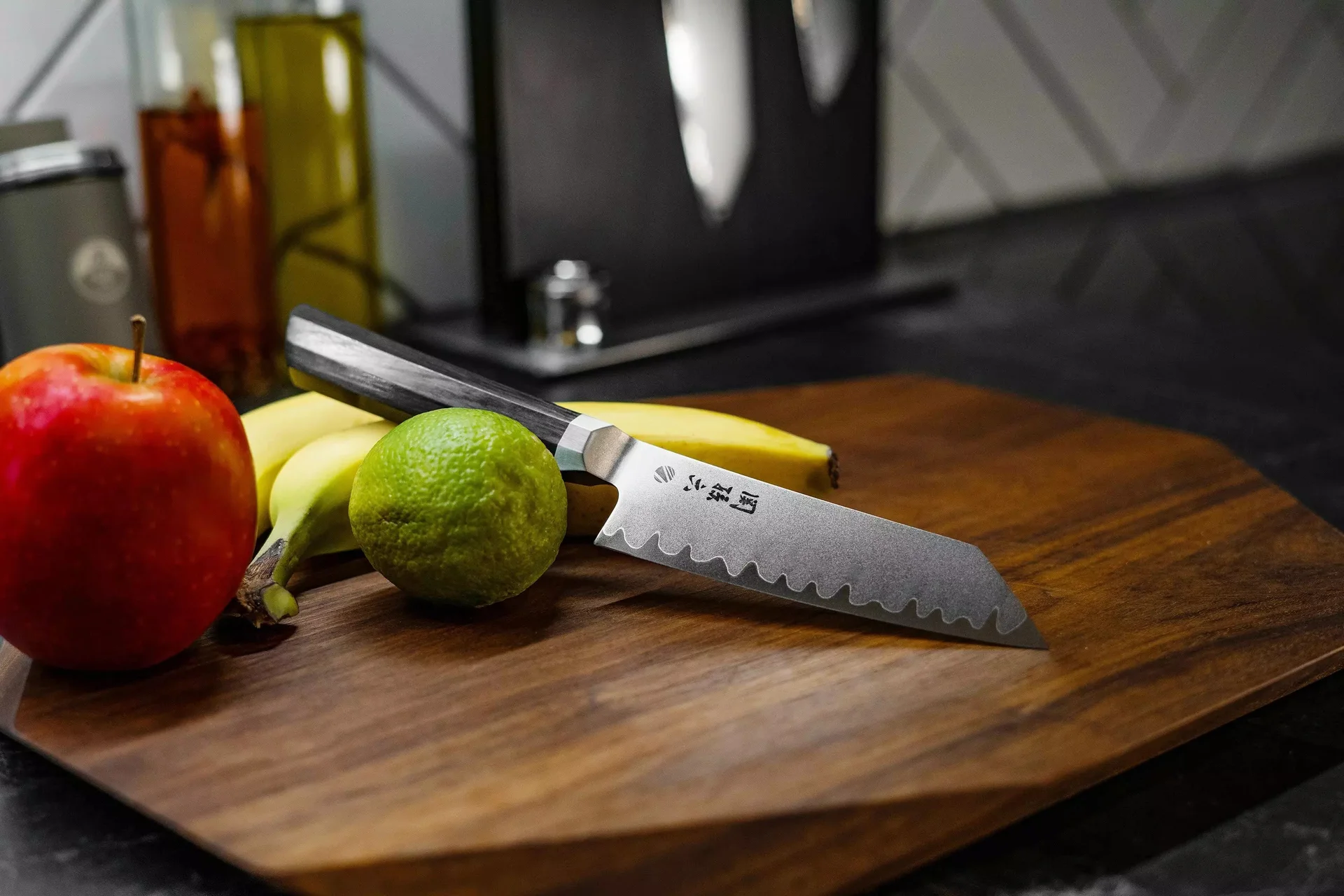 KAI Seki Magoroku Kaname Nóż Kiritsuke 15 cm